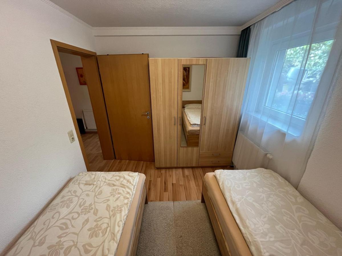 Ruhige Geraeumige Wohnung Pforzheim Exterior foto